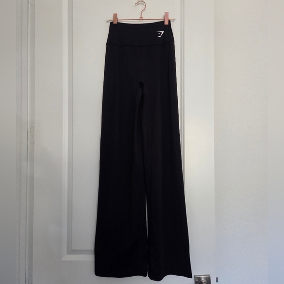 Gymshark Black Performance Leggings with Waist Label - Picture 3 of 4